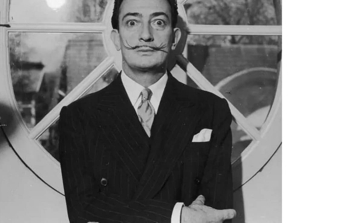 Robo de "El libro del apocalipsis" de Dalí en Francia