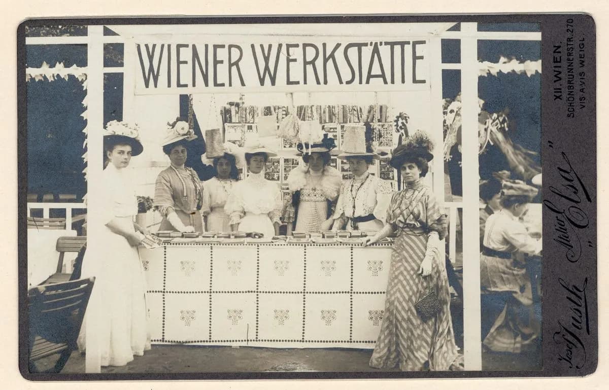 Modernidad y Opulencia: Mujeres de la Wiener Werkstätte en el Museo Judío